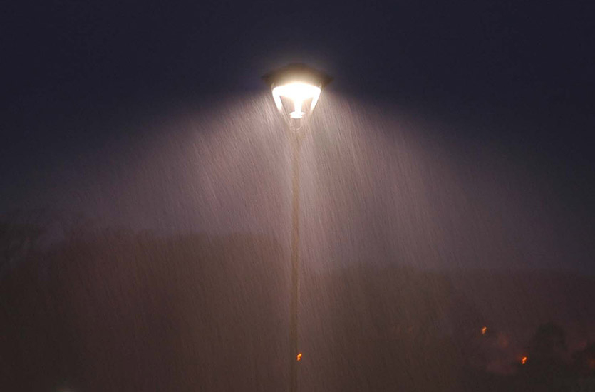 Optra in Rain 835x550