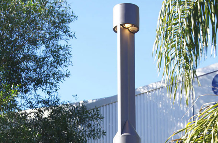 illuminated-column-photo-led